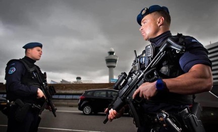Marechaussee Schiphol