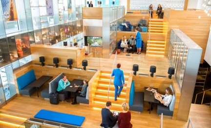 KLM non-schengen Crown Lounge