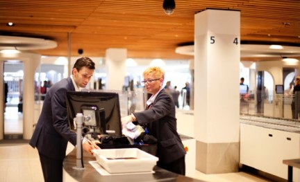 Schiphol security controle