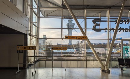 Schiphol Vertrekhal 3 Toren