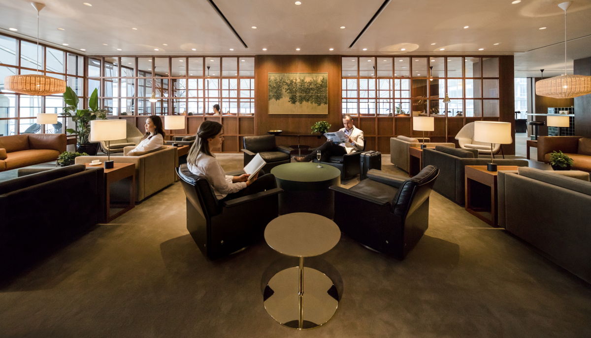 Cathay Pacific The Deck Lounge