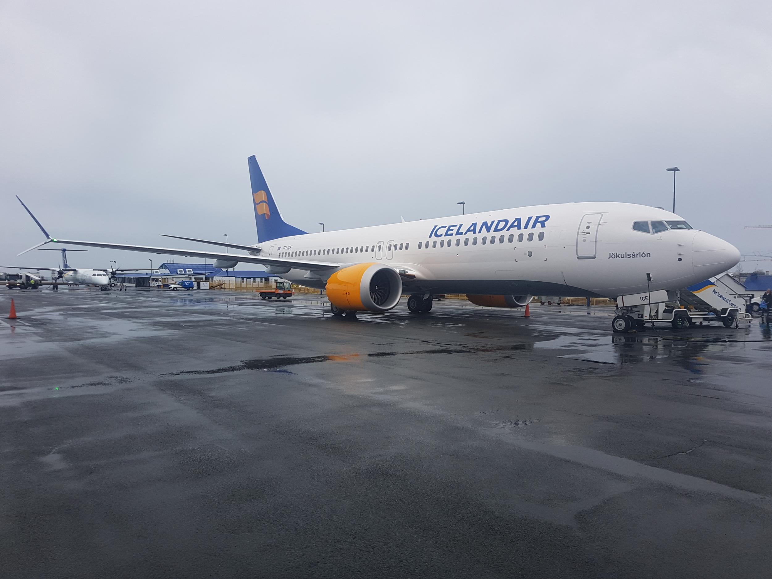 Icelandair Boeing 737 MAX