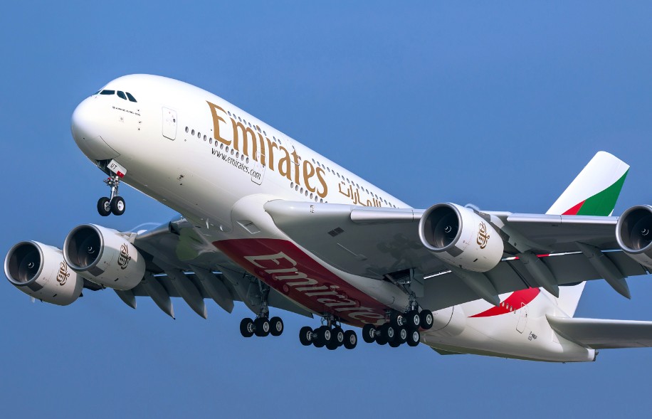 Standaard Correctie Conclusie Emirates zet A380 vaker in, maar komt er nog niet mee naar Schiphol | Zakenreisnieuws Standaard Correctie Conclusie Emirates zet A380 vaker in, maar komt er nog niet mee naar Schiphol | Zakenreisnieuws