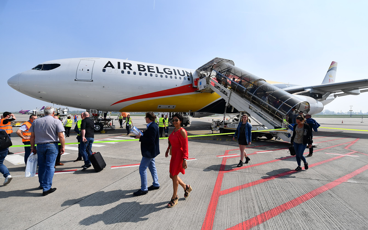 Air Belgium A340