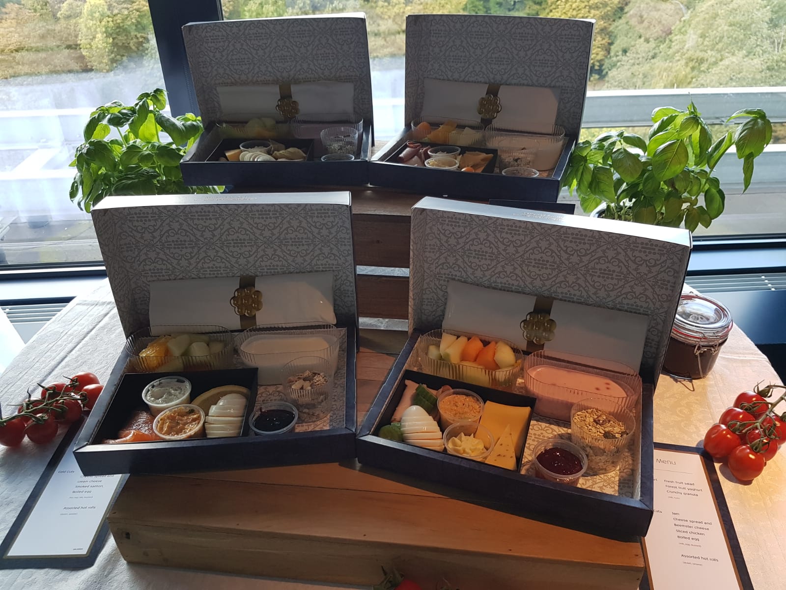 Nieuwe maaltijdbox KLM Cityhopper Business Class