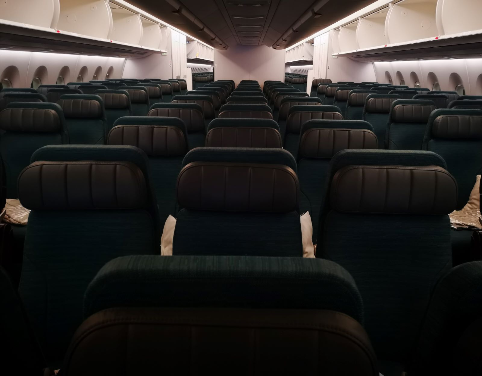 Cathay A350-1000 Economy