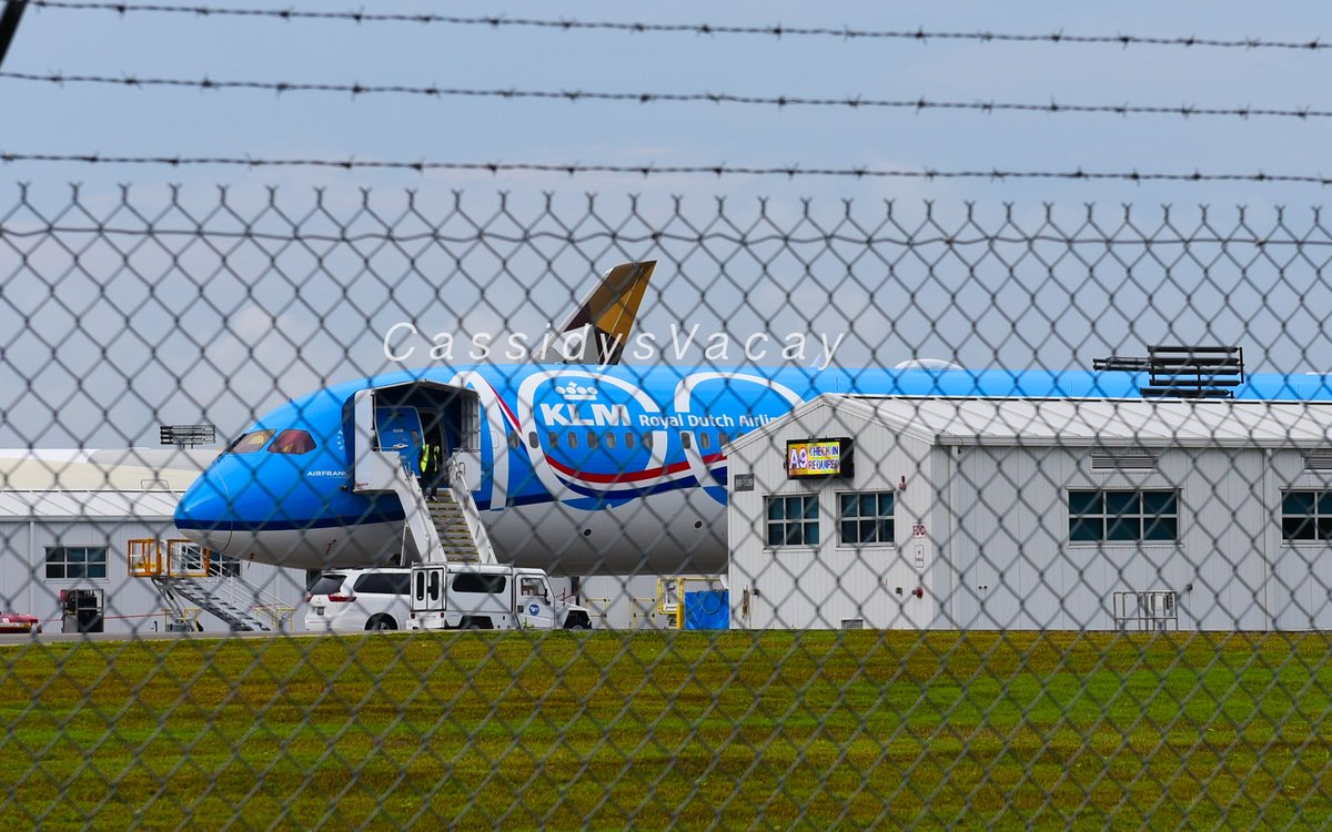 KLM Boeing 787-10