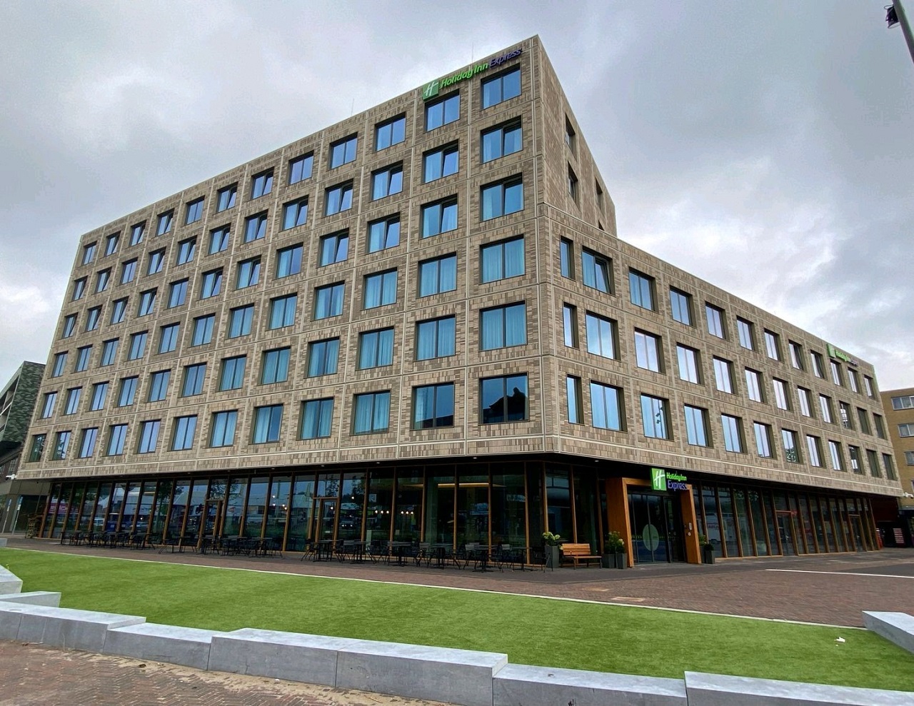 Almere Buiten krijgt Holiday Inn Express Zakenreisnieuws Almere Buiten krijgt Holiday Inn Express Zakenreisnieuws